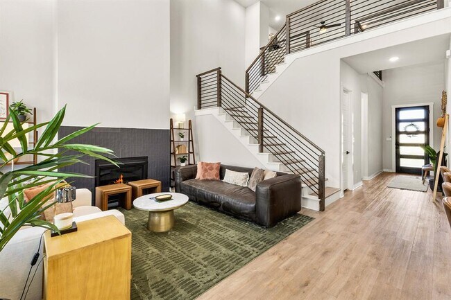 Building Photo - 12600 Purple Prairie Ln