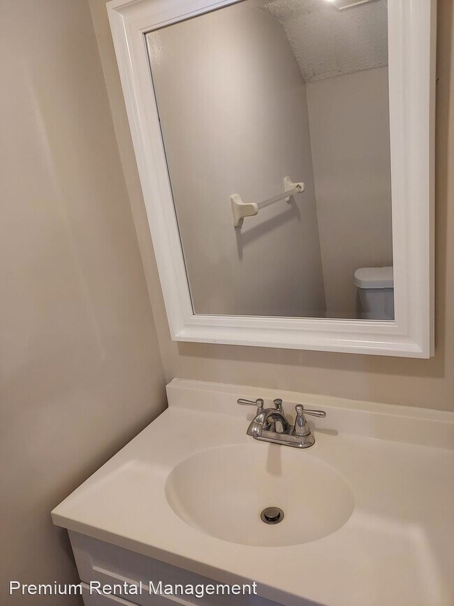 Building Photo - 2 br, 1.5 bath House - 12316 Fox Hound Ln