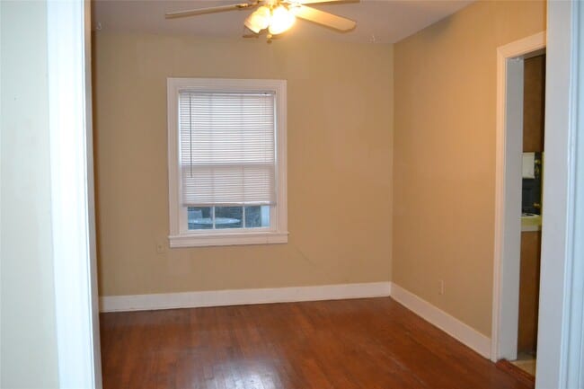 Building Photo - 1610 Ridgewood St