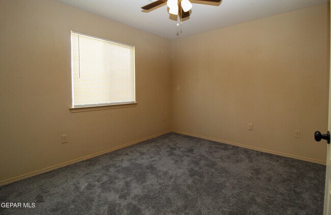 Building Photo - 2210 Hannah Leigh St