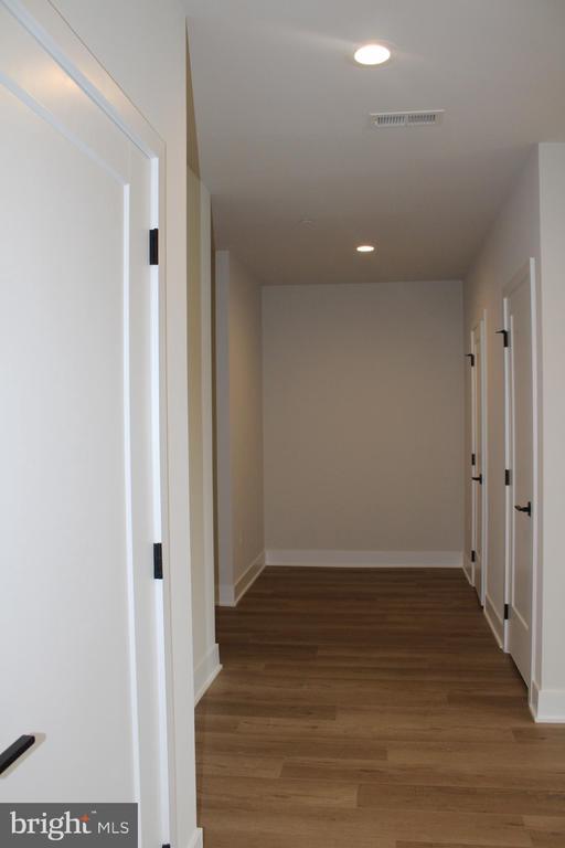 Building Photo - 205 Manion Aly