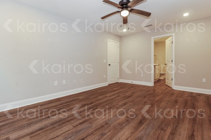 Building Photo - 155 Cottage Grove Rd