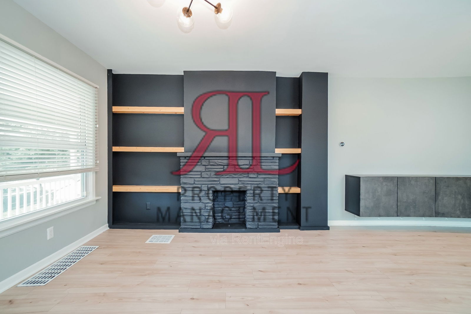 Building Photo - 543 E Jenkins Ave