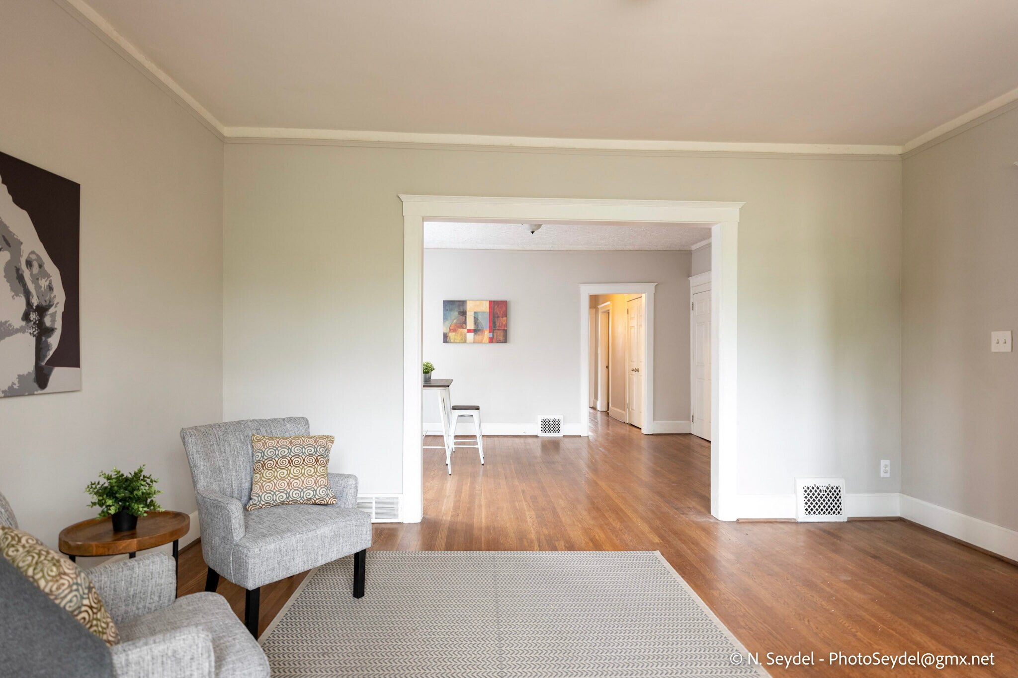 Living Room - 865 Blaine St