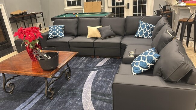 Building Photo - 76 Lyon Ct