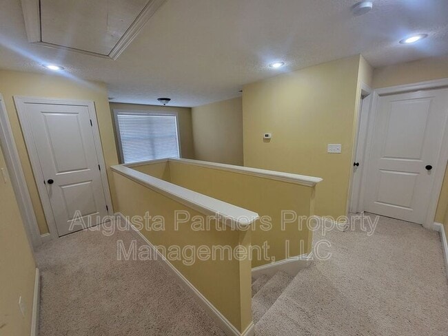 Building Photo - 1010 Barrett Dr
