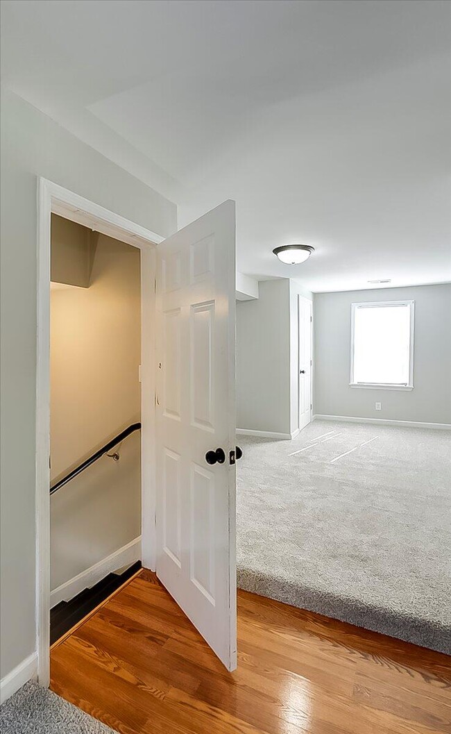 Building Photo - 1120 Liberty Rd