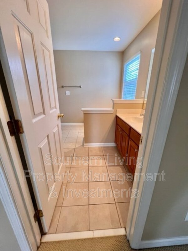 Building Photo - 11840 Royal Castle Ct
