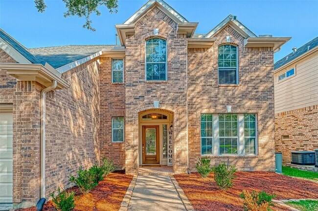 Building Photo - 618 Silver Creek Cir