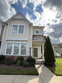Building Photo - 8049 Ellendale Dr