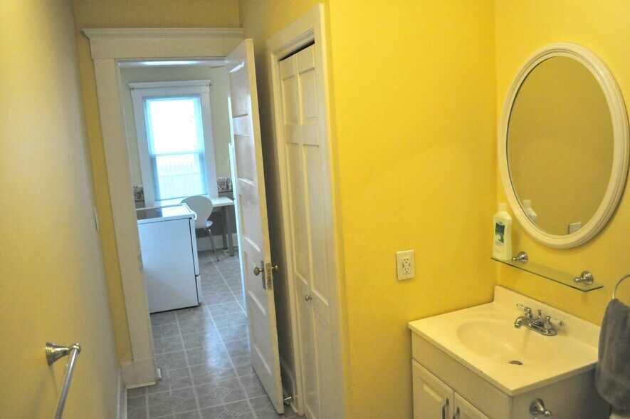 Building Photo - 592 Central Avenue