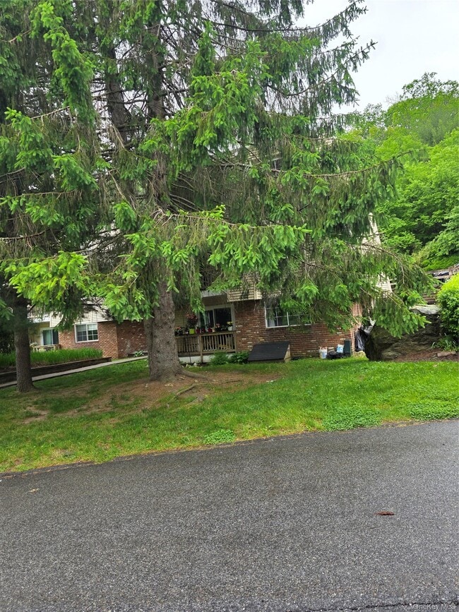 Building Photo - 234 Fox Run Ln