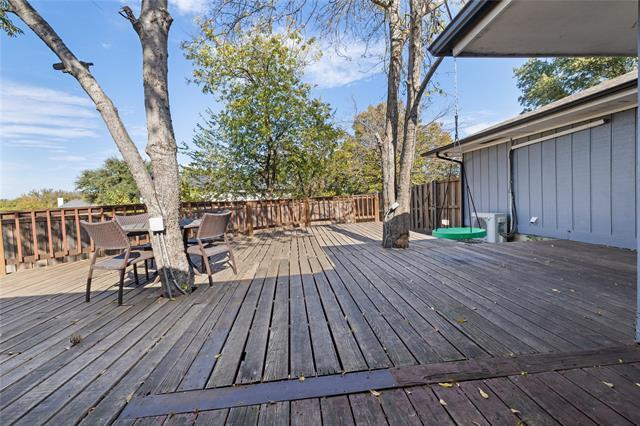 Building Photo - 1607 Malibu Dr