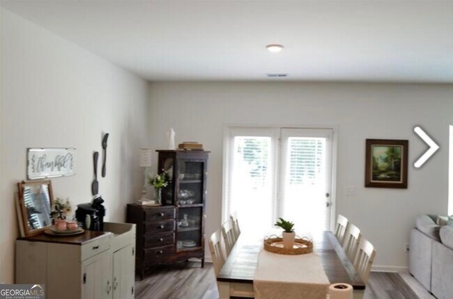 Building Photo - 7584 Saffron Ave