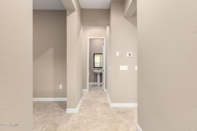 Building Photo - 4858 E Helena Dr