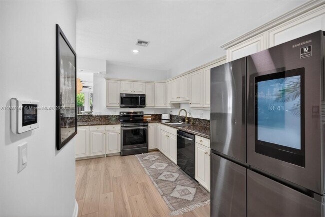 Building Photo - 1214 W Las Olas Blvd
