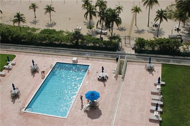 Building Photo - 750 N Ocean Blvd