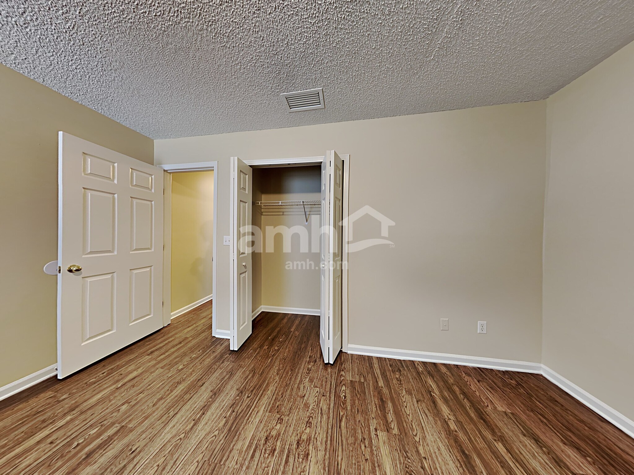 Building Photo - 5427 Riverbreeze Ct