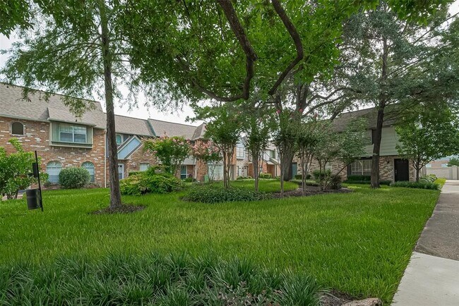 Building Photo - 11002 Hammerly Blvd