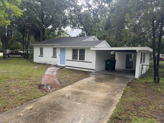 Building Photo - 1502 E Shadowlawn Ave