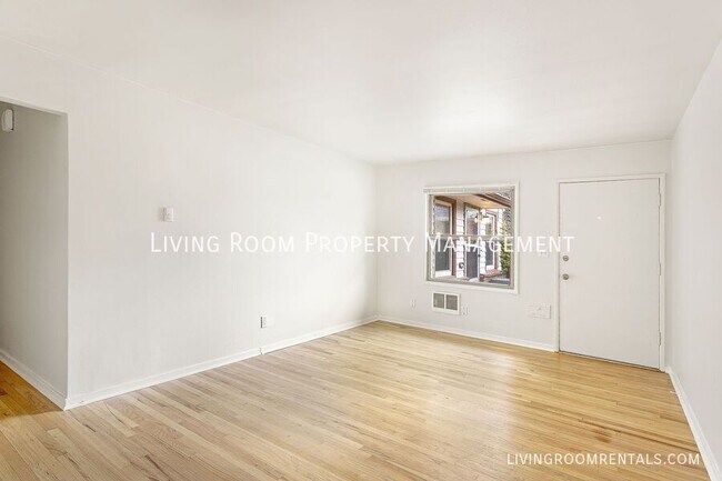 Building Photo - 1410 N Webster St