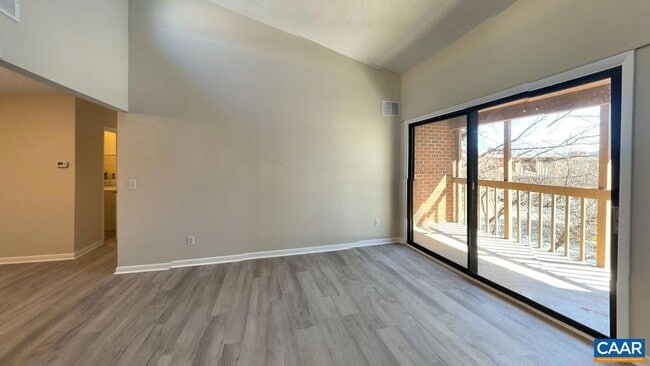 Building Photo - 111 Turtle Creek Rd