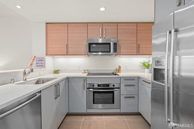 Building Photo - Luxury Condo at The Palms located in South of Market San Francisco