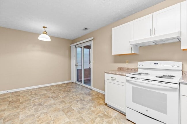 Building Photo - 375 Dixie Ct