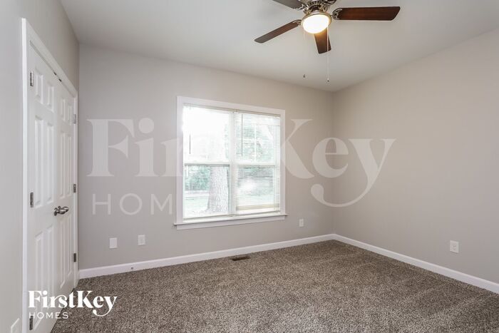 Building Photo - 5121 Lundy Dr