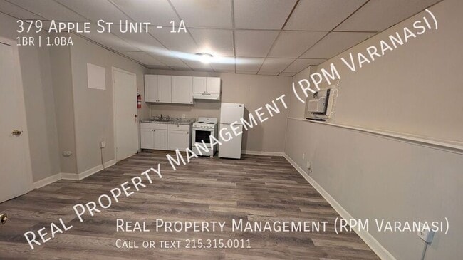 Building Photo - 379 Apple St