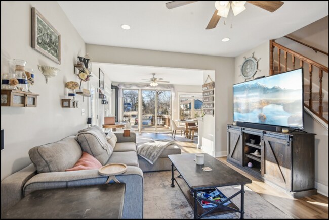 Building Photo - 4922 Lerch Dr