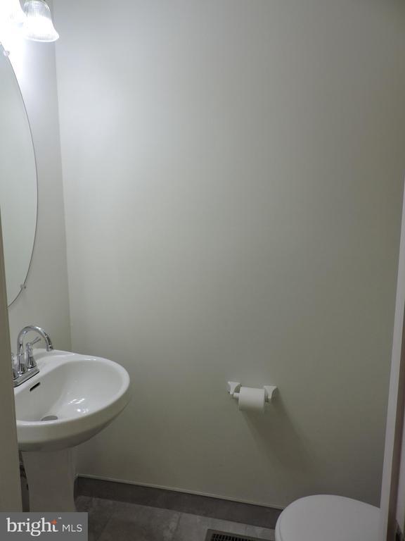 Building Photo - 115 S Bell Ave