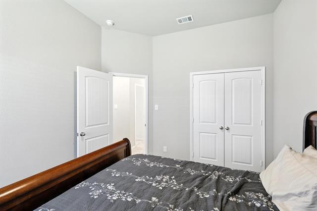 Building Photo - 221 Gardenia Dr
