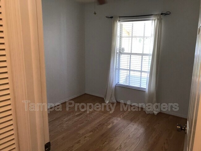 Building Photo - 16214 Pebblebrook Dr