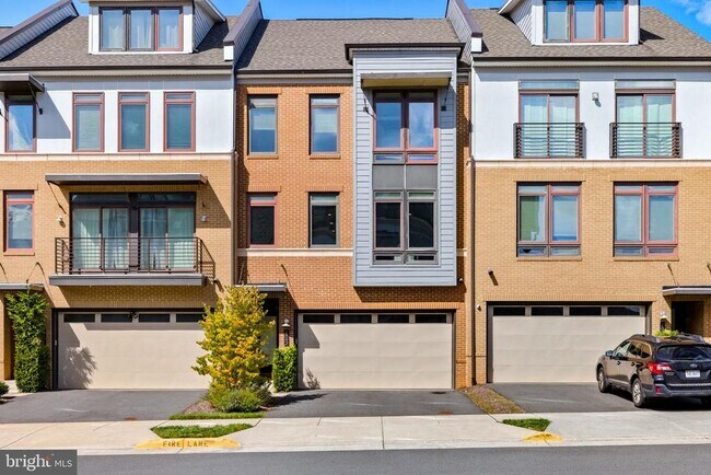 Building Photo - 1803 Blue Marble Terrace SE