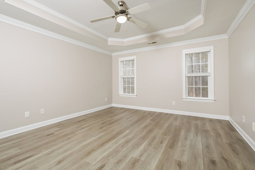 Building Photo - 235 Manchester Trail