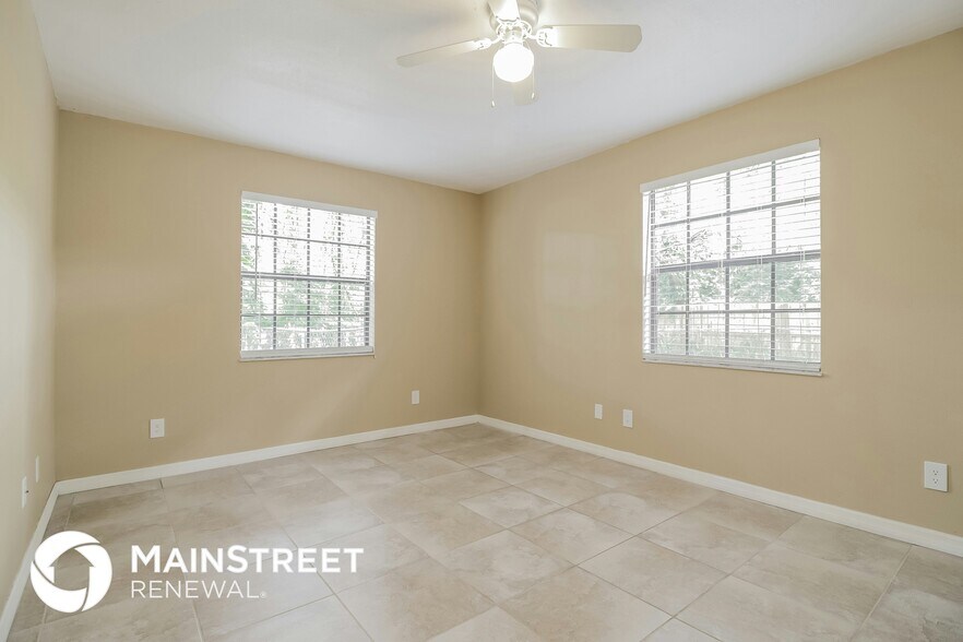 Building Photo - 5960 Homestead Ave