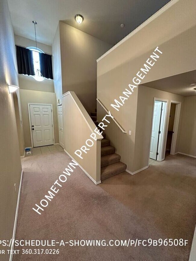 Building Photo - 2406 Pleasanton Ct SE