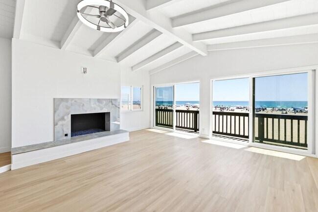 Building Photo - 3010 W Oceanfront