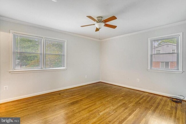 Building Photo - 9821 Hampton Ln