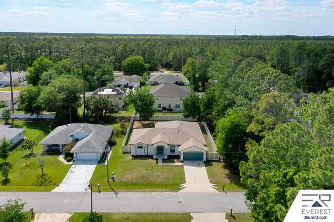 Building Photo - 45 Bruning Ln