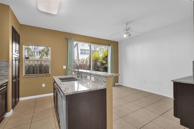 Building Photo - 2641 SW 120th Terrace