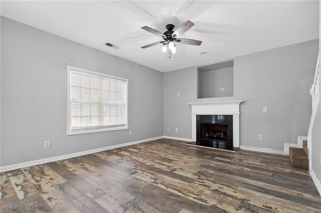 Building Photo - 1136 Mason Lee Ave SE