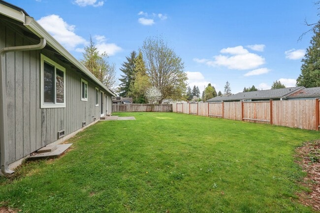 Building Photo - Tumwater rambler with 3bdrms 1.75 baths 2 ...