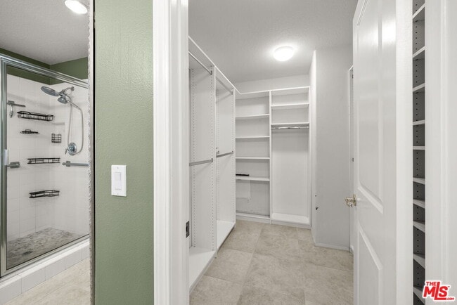 Building Photo - 631 Clearwater Creek Dr