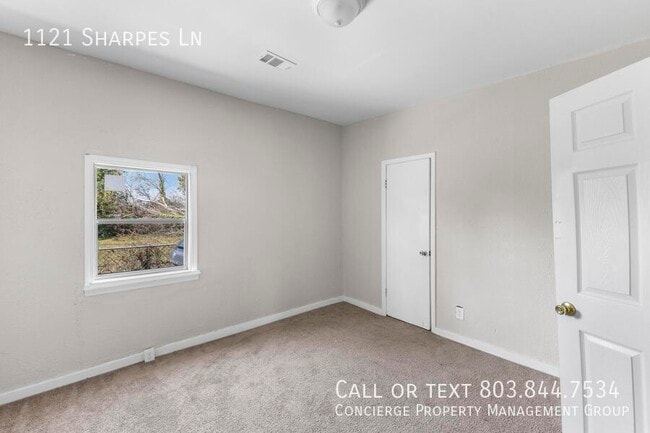 Building Photo - 1121 Sharpes Ln
