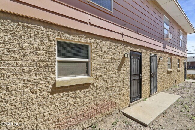 Building Photo - 3702 Keltner Ave