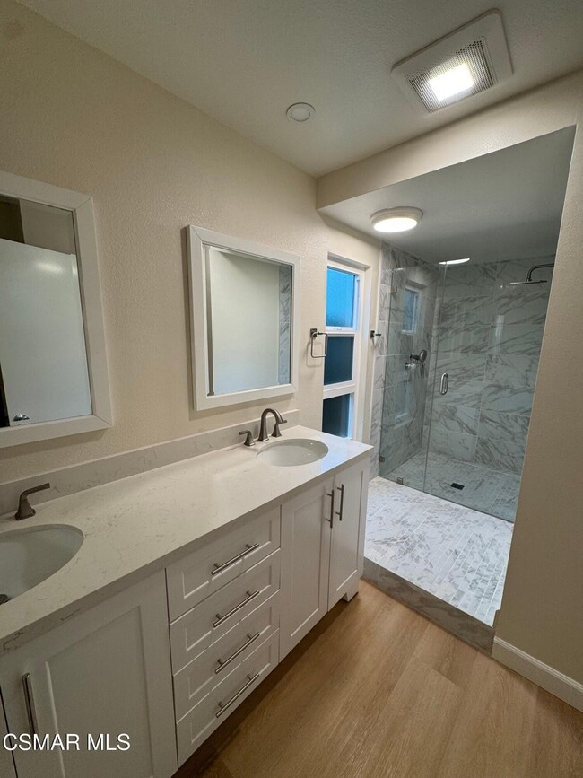 Building Photo - 893 Blue Spring Dr