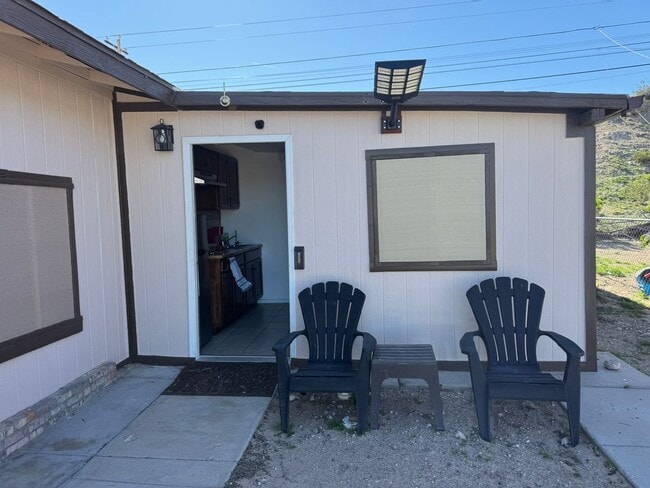 Building Photo - 1750 Rio Vista Rd
