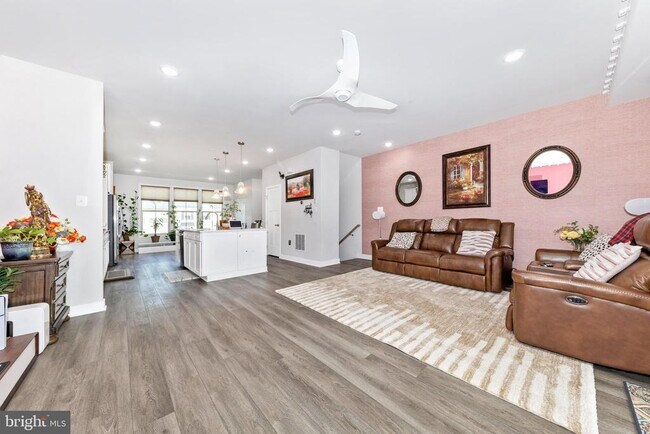 Building Photo - 6110 Stonecat Ct